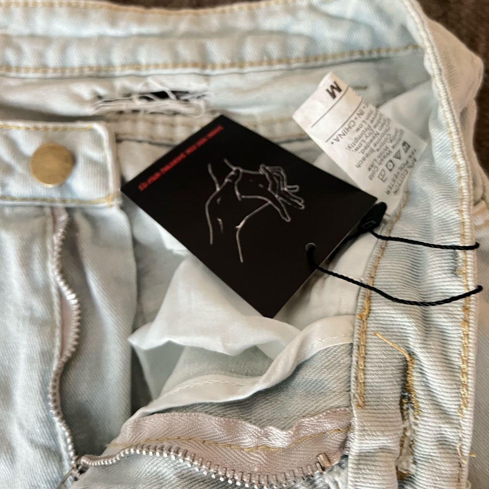Blue Distressed Denim Shorts NWT - Picture 3 of 3